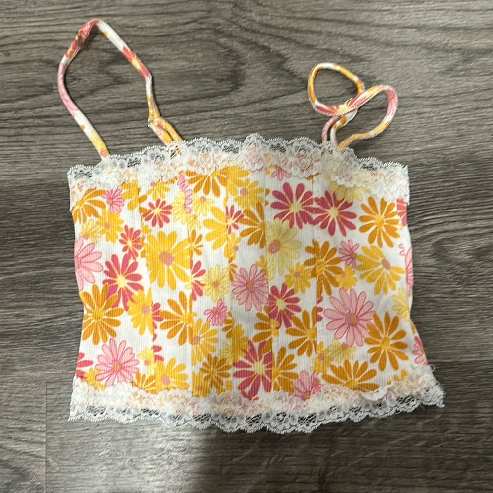 cropped tank top